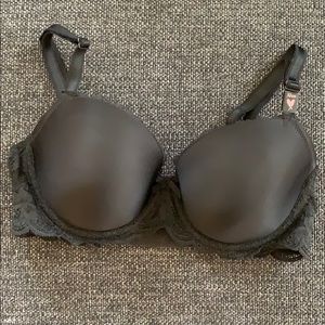 Victoria Secret black lined Demi 32 DD